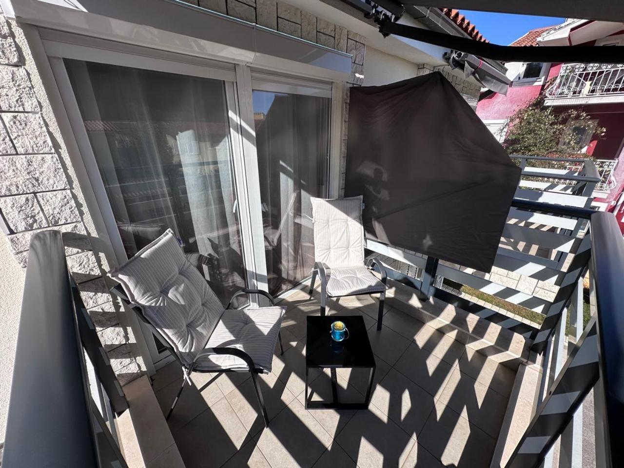 Anthony Apartment *